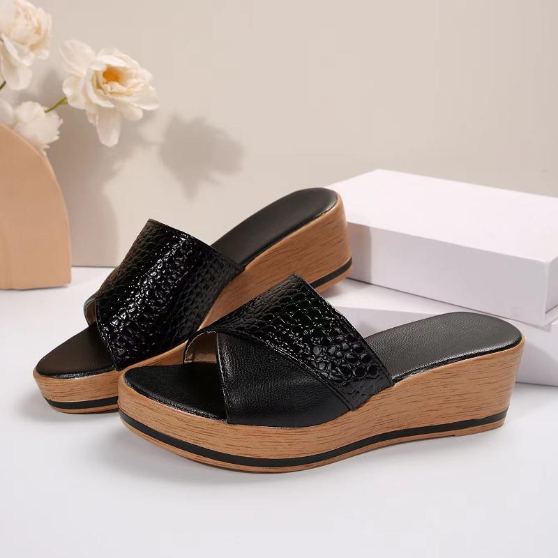 High Heels Platform Slippers Women Shoes Wedges Sandals Casual Beach Flip Flops Pumps Femme Slides Comfortable Summer Walking