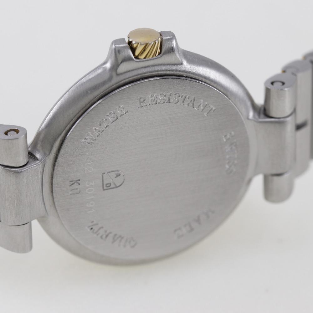 Dunhill Montres Millennium cadran or Acier Inoxydable Quartz Affichage Analogique Femme Occasion