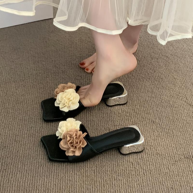 Fashion Women's Mid-heel Sandals Summer New Square Head Open Toe Flower Soft Sole Anti-slip Wear-resistant Square Slippers