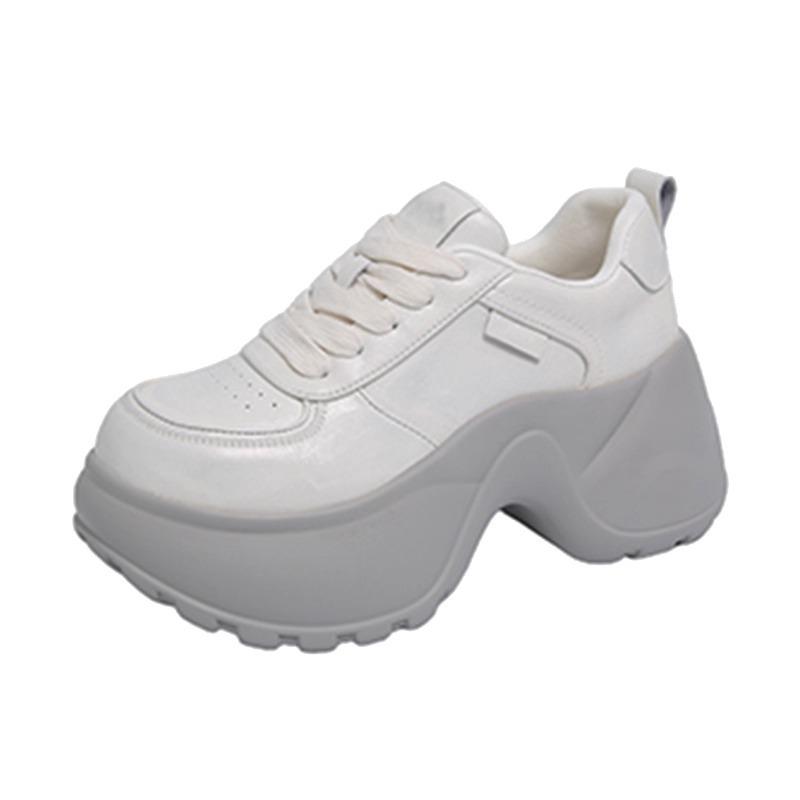 Small man increases height, platform dad shoes, women's spring and autumn versatile little white shoes with skirts, fashionable super hot casual spor
