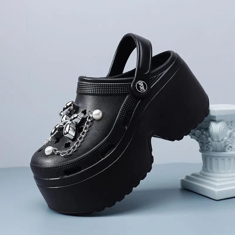 Fashion Women Slippers Platform Metal Decoration Sandals Wedges Shoes Outdoor Clogs Thick Sole Slipper Ladies Flip Flops Garden Shoes