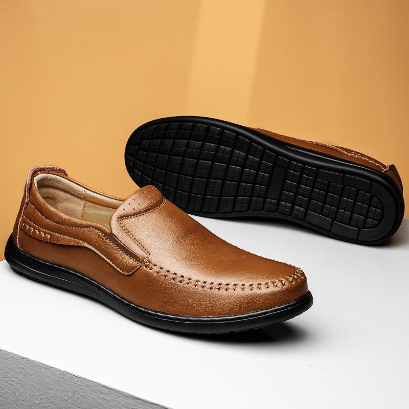 Fashion New Breathable Male Loafers Handmade Casual Leather Shoes for Men Walking Shoes Outdoor Slip On Footwear Handmade Business Flats
