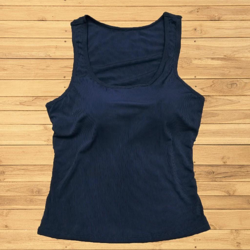 Ice Silk Spaghetti Strap Women's Tank Top with Chest Pads - Comfortable Summer Fashion for Europe and America