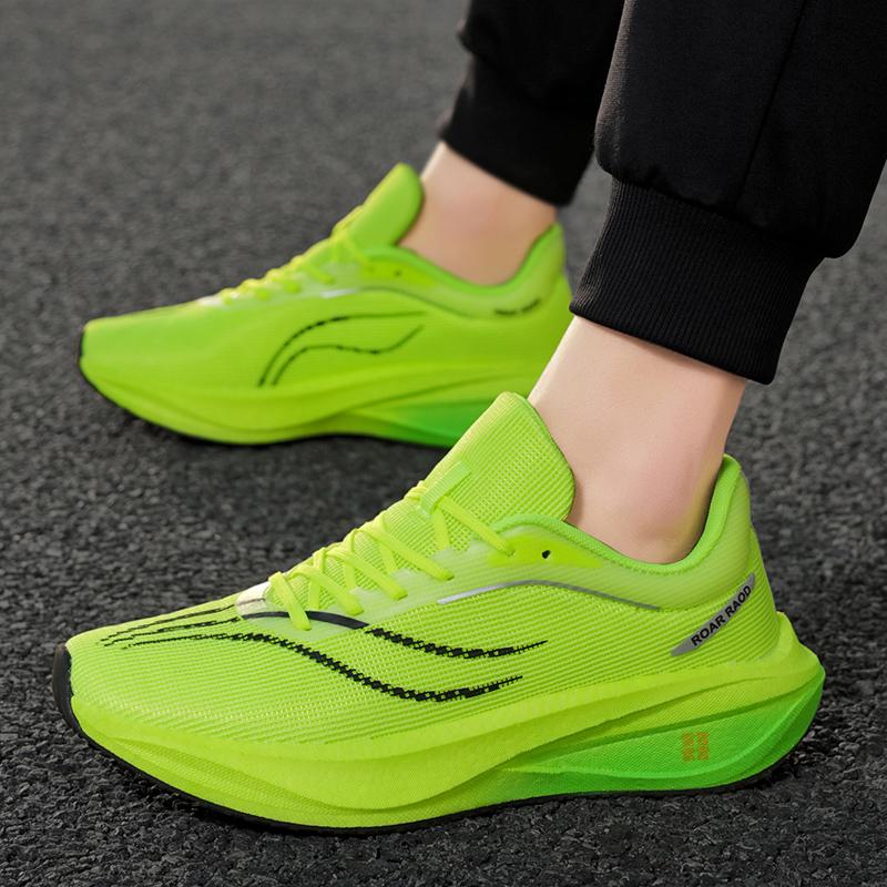 Men's casual sports shoes breathable four season outdoor soft sole comfort fashion racing running shoes students speed sneakers