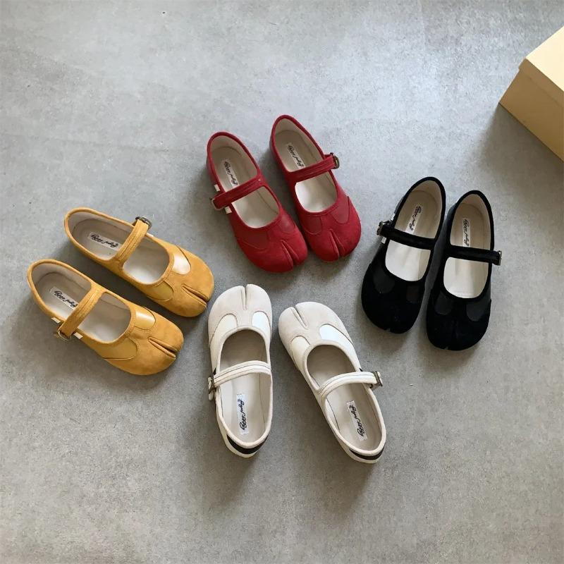 Fashion Red Design Sensation Mary Jane Split-Toe Women's Shoes Spring Autumn New Korean Style Pig Hoof Single Shoes Fashionable Casual