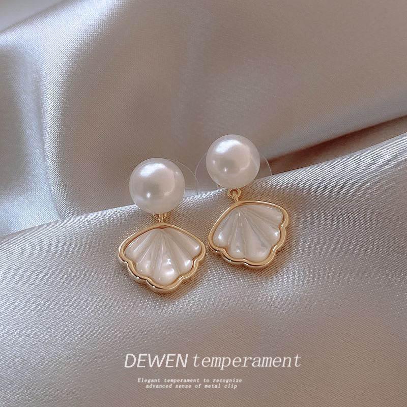 Pearl Earrings for Women - French Retro Design, New 2024 Style, Elegant High-End Jewelry