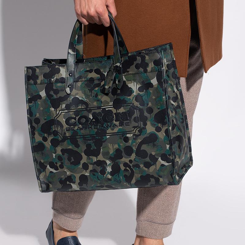 Coach FieldTote 40 Camouflage-Print genarbt große Kapazität Leder-Tragetasche Computertasche Große Größe Herren Camouflage-Farbe