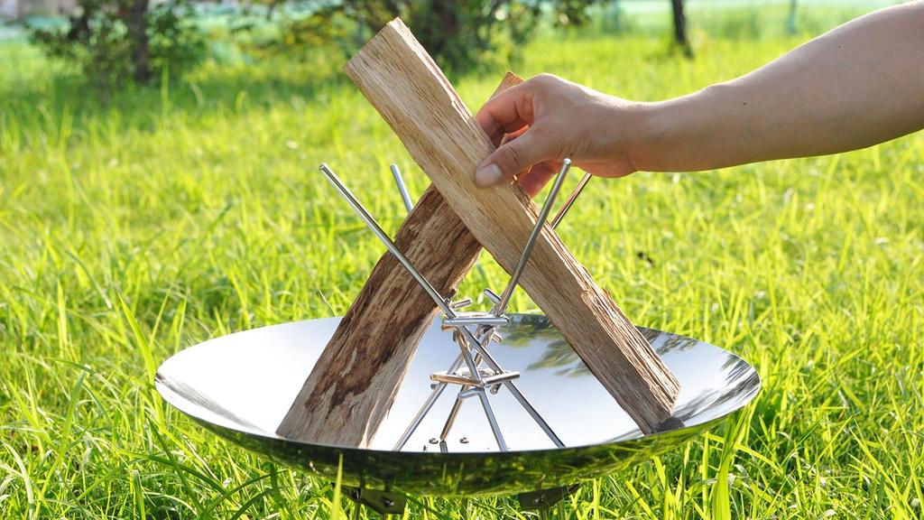 Sasurawo makitate (Large) - Compact Firewood Stand for Campfires and Fire Pits - Stainless Steel - Camping & Outdoor