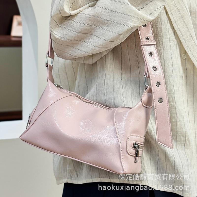 Niche Design Bag Women's 2025 New Fashion Retro Soft Leather Underarm Bag Large Capacity Commuter Shoulder Messenger Bag