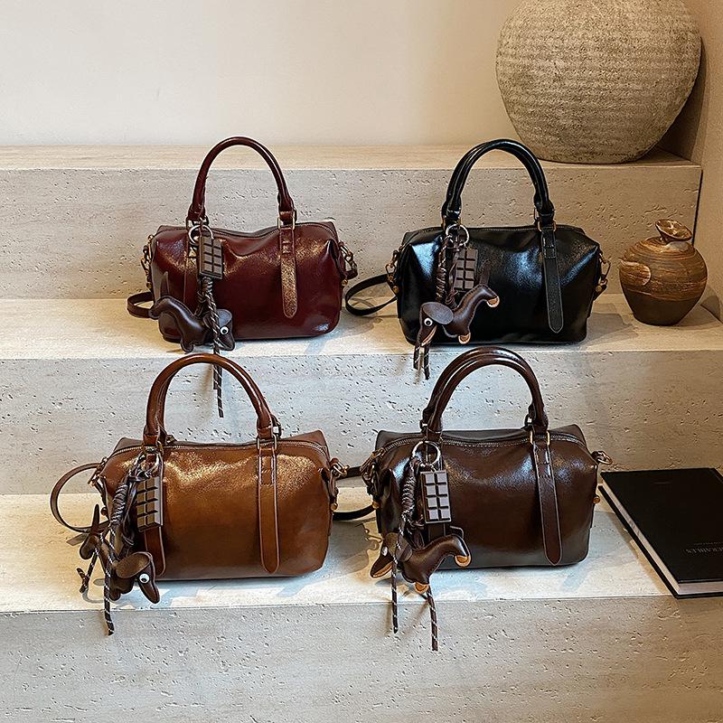 Vintage Premium Maillard Handbag Female Tide Commuter Versatile Boston Bag Casual Messenger Bag