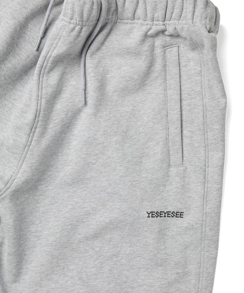 YESEYESEE C-Logo Straight Sweatpants Gray