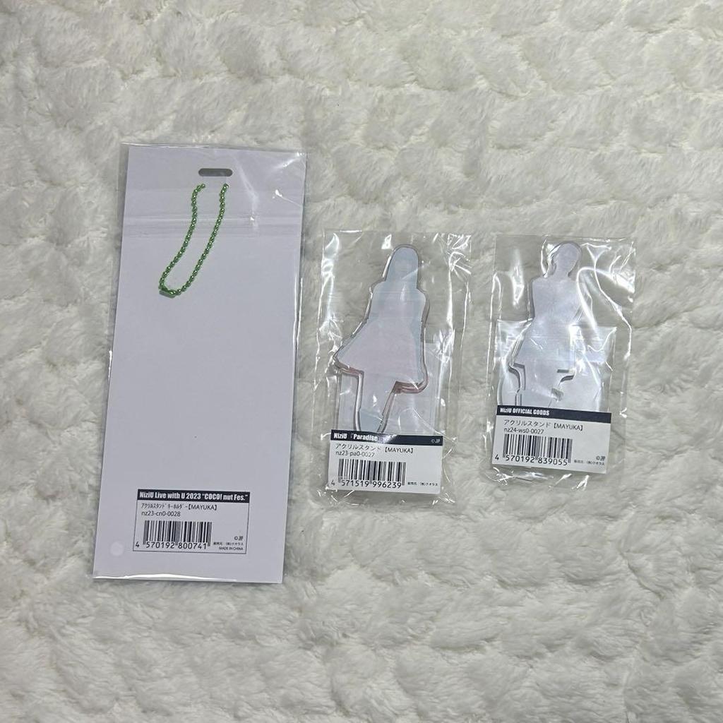 [USED] Niziu Mayuka Acrylic Stand