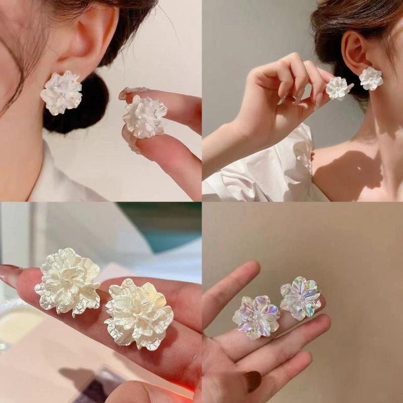 Mori Style Camellia Flower Stud Earrings: Niche Rose Design, Japanese & Korean Fashion, Small Fresh Fairy Earrings for Women