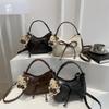 Retro bow handbag, armpit bag, women's winter new trendy messenger bag, textured shoulder bag