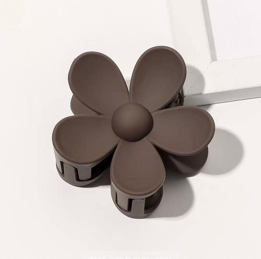 Milk Coffee Flower Claw Hair Clip - Five-Petal Cute Updo & Ponytail Accessory