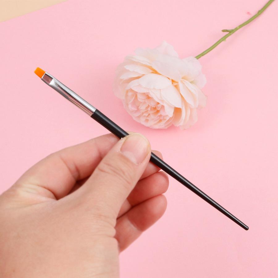 Einzelner flacher Pinsel, Präzisions-Concealer-Eyeliner-Pinsel, professioneller Lidschattenpinsel, tragbarer Make-up-Augenbrauenpinsel