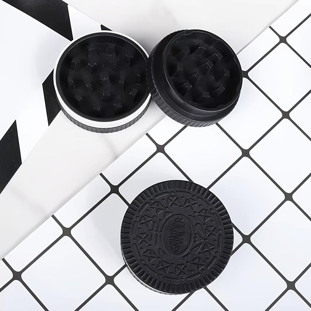 Vanilla Spice Grinder, 2.2-Inch Powerful Manual Grinding,Fun Cookie Shape Design,Protection Plastic Portable Crusher Accessories