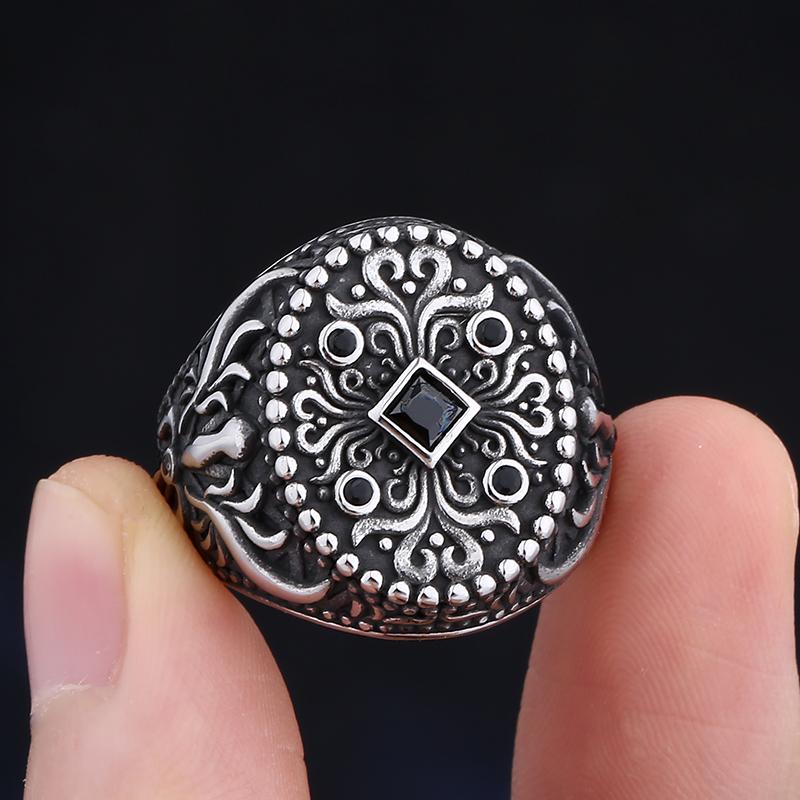 New 316L Stainless Steel Retro Turkish Signet Pattern Totem Rings With Red&Black Inlay Zircon For Man Punk Motor Biker Jewelry