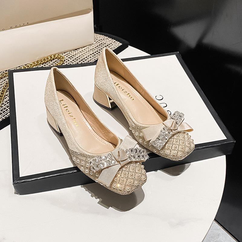 Size 35-43 Women Wedding Pumps Med Heel Square Toe Office Lady Shoes Pearls Diamonds Bowknot Decoration Party Shoes