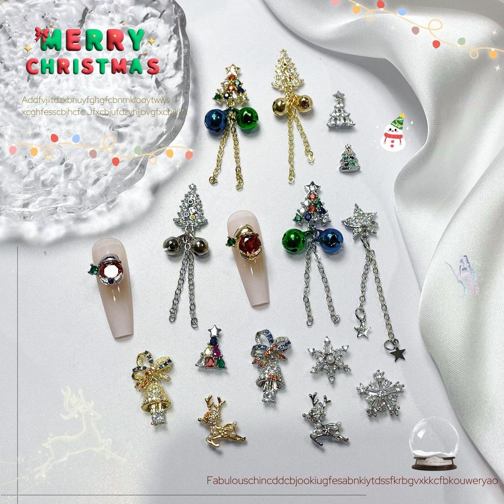 Celebrity-Inspired Christmas Nail Art: Cute Snowflake Bell DIY Zircon Accessories