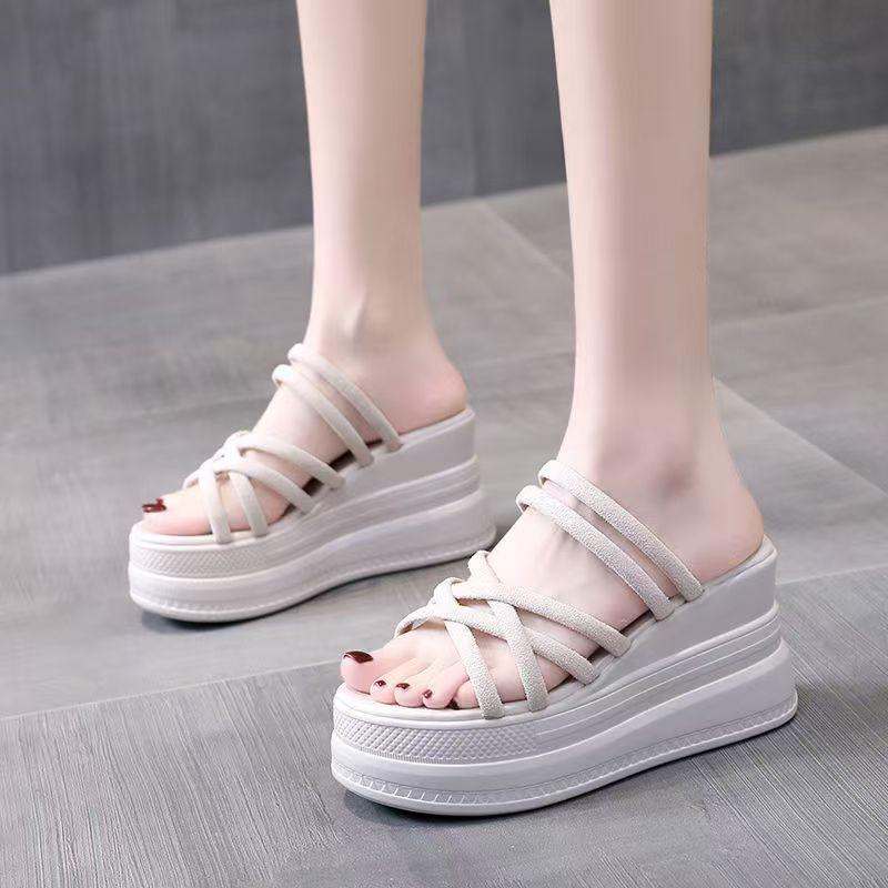 Slope Heeled Slippers Women Outside 2025 New Summer Fashion Bright Diamond Versatile Thick Sole Sponge Slipper Women Shoes