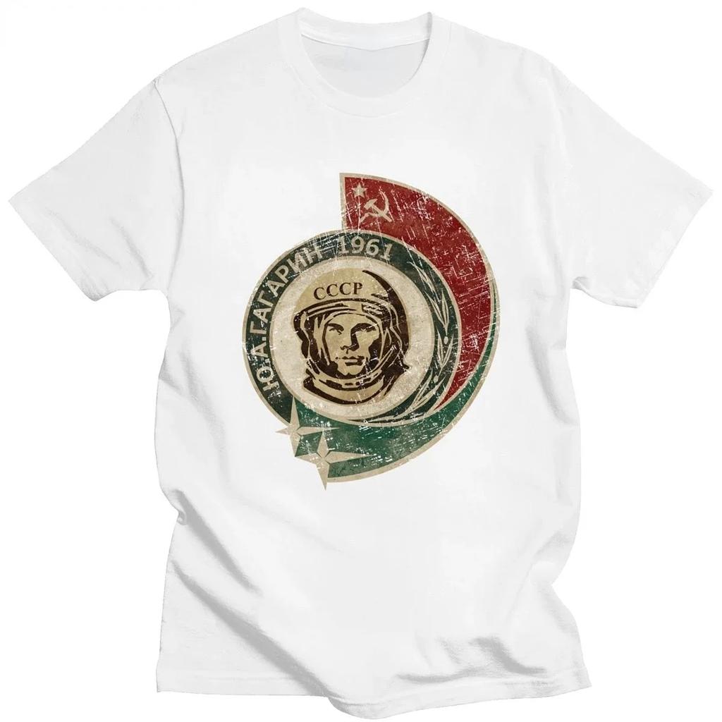 Adult Short Sleeve Men T-shirt Retro USSR Cosmonaut T Shirt Soviet Union Astronaut Tee Russia 1961 CCCP Yuri Gagarin TShirt