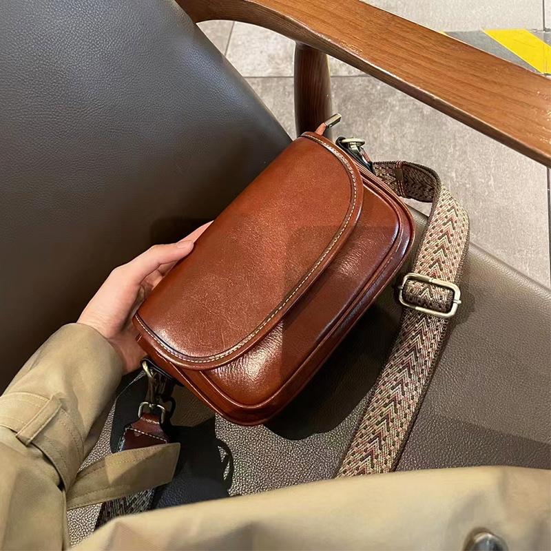 Retro leather women's bag crossbody bag new fashion all-in-one senior sense of foreign style head layer cowhide shoulder bag