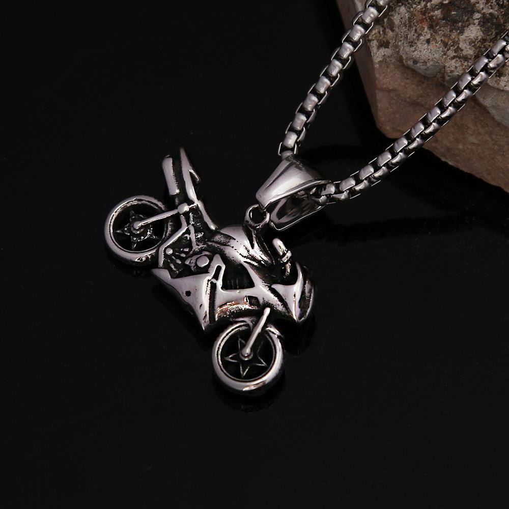 Stainless Steel Necklace Men's Personality Retro Korean Edition Motorcycle Pendant Locomotive Wind Sweater Chain Women's Ins Trend Brand Necklace