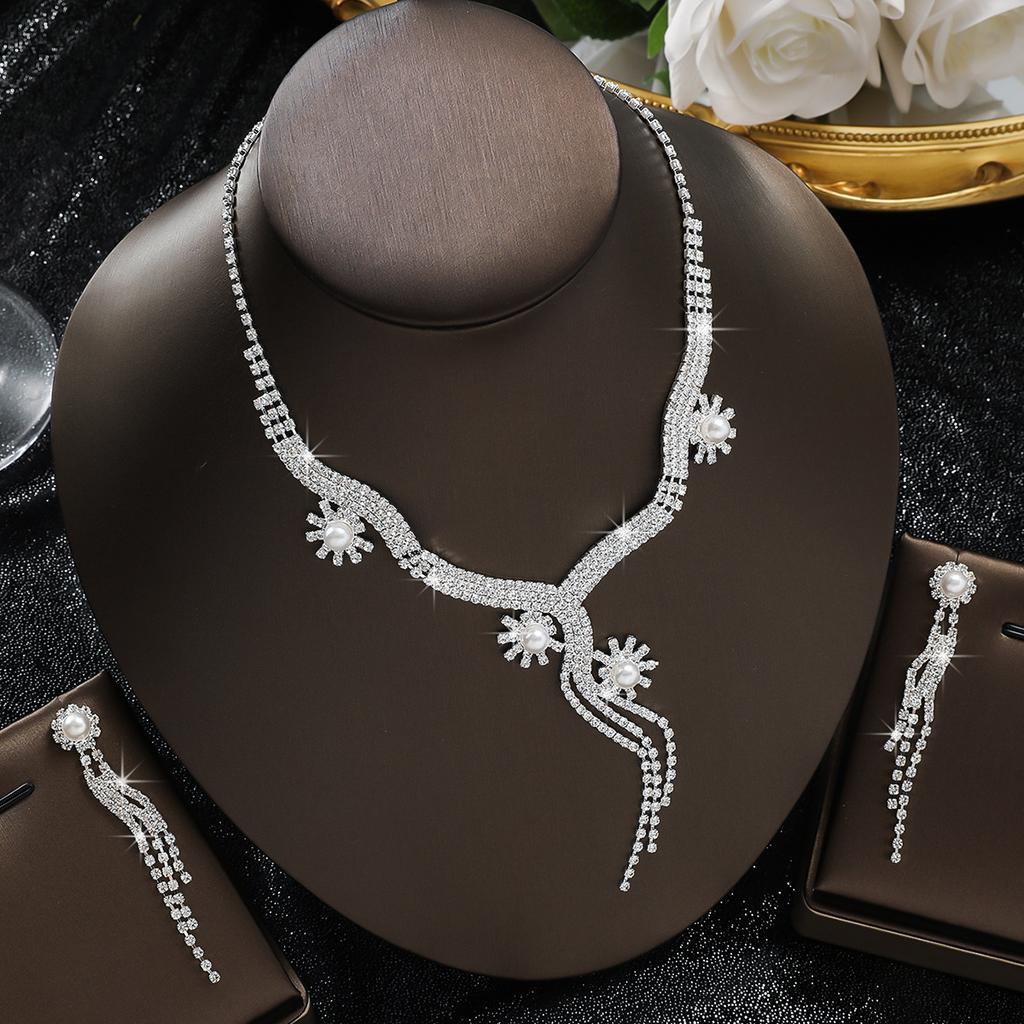 High-End Jewelry High-End Wedding Bridal Party Women'S Imitation Pearl Water Diamond Fringed Necklace Stud Earring Set