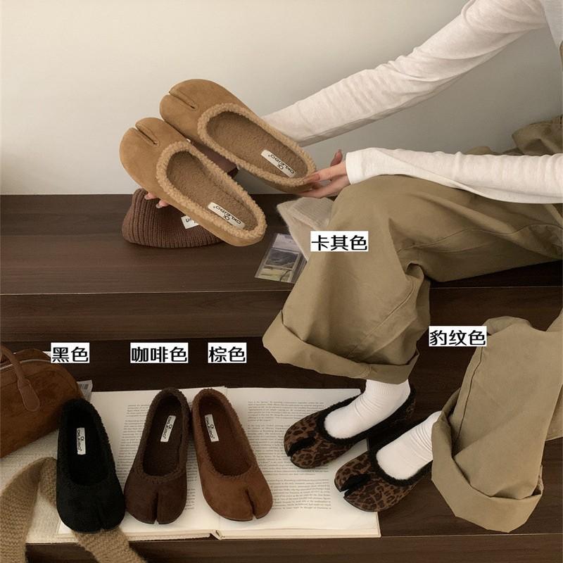 Internet celebrity Mao Mao shoes women wear in autumn and winter 2025 new flat-bottomed one-pedal cotton ladyshoes fashion soft-soled Doudou shoes