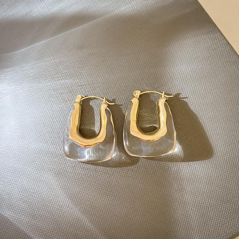 Retro Hong Kong Geometric Resin Ear Clips: Stylish, Versatile Earrings for Women