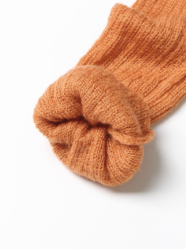 Spring 2025 Women's Lightweight Knit Sweater – Half-High Collar Seahorse Hair, Solid Color, Versatile and Stylish.