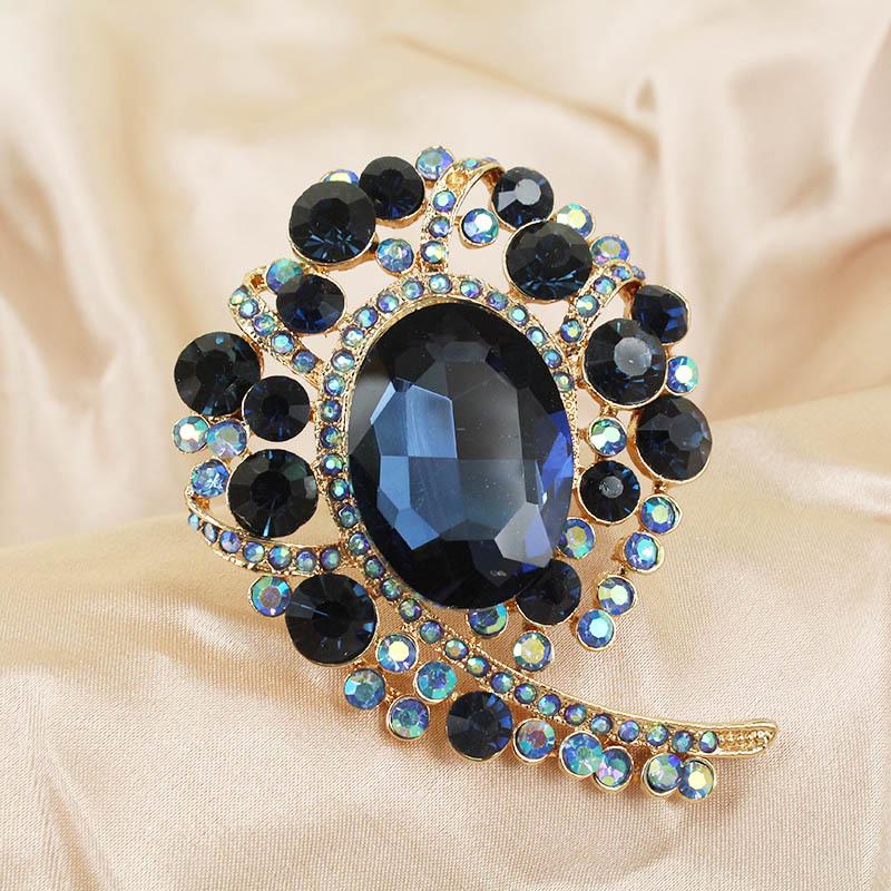 European & American Retro Classic Rhinestone Ring - Colorful, Large, and Bold Fashion Accessory