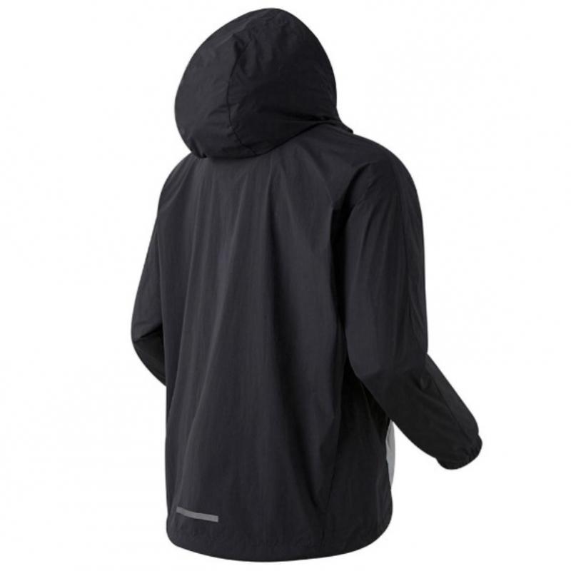 New Balance Giacca Uni Light Tech Anorak Nbnaa37003 19