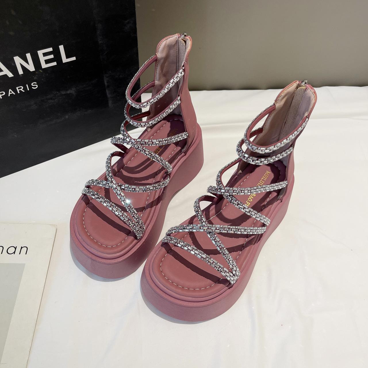 

Fairy wind platform sandals female 2025 summer new French temperament with skirt rhinestone strip versatile Roman sandals 40
