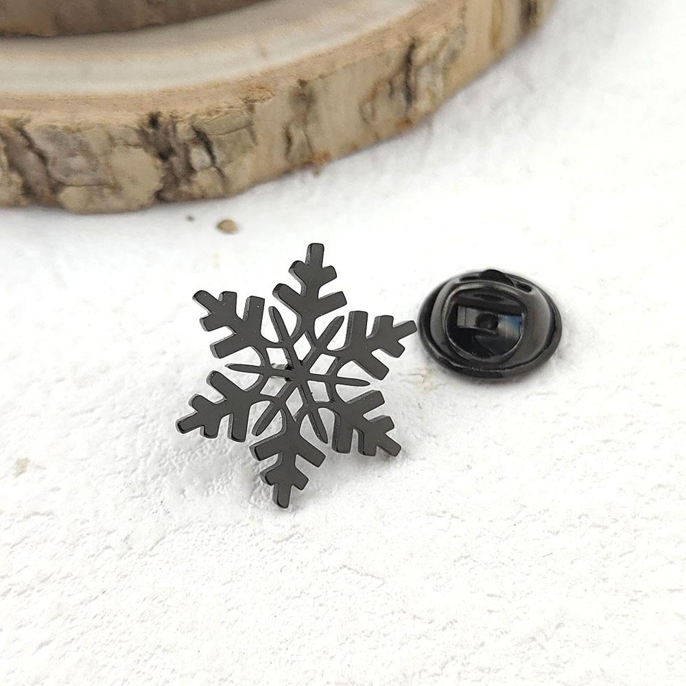 

Snowflake Stainless Steel Gold-plated Badge for Christmas Men s Suit Collar Pin Fashion Punk Silver Brooch Suit Wedding Jewelry чорний