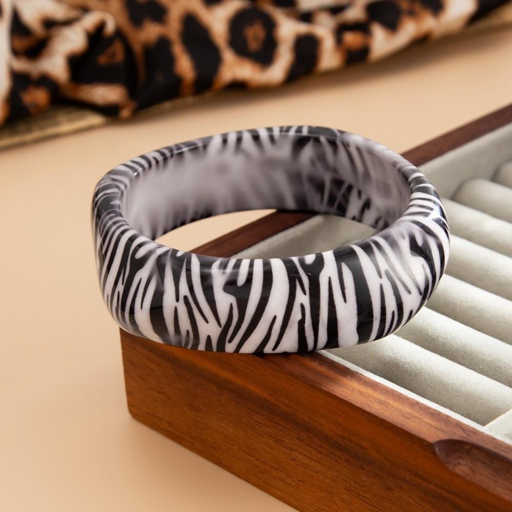Leopardenmuster Acryl Armreif Dick Retro Handring Kreativ Unregelmäßig Breites Armband Mädchen