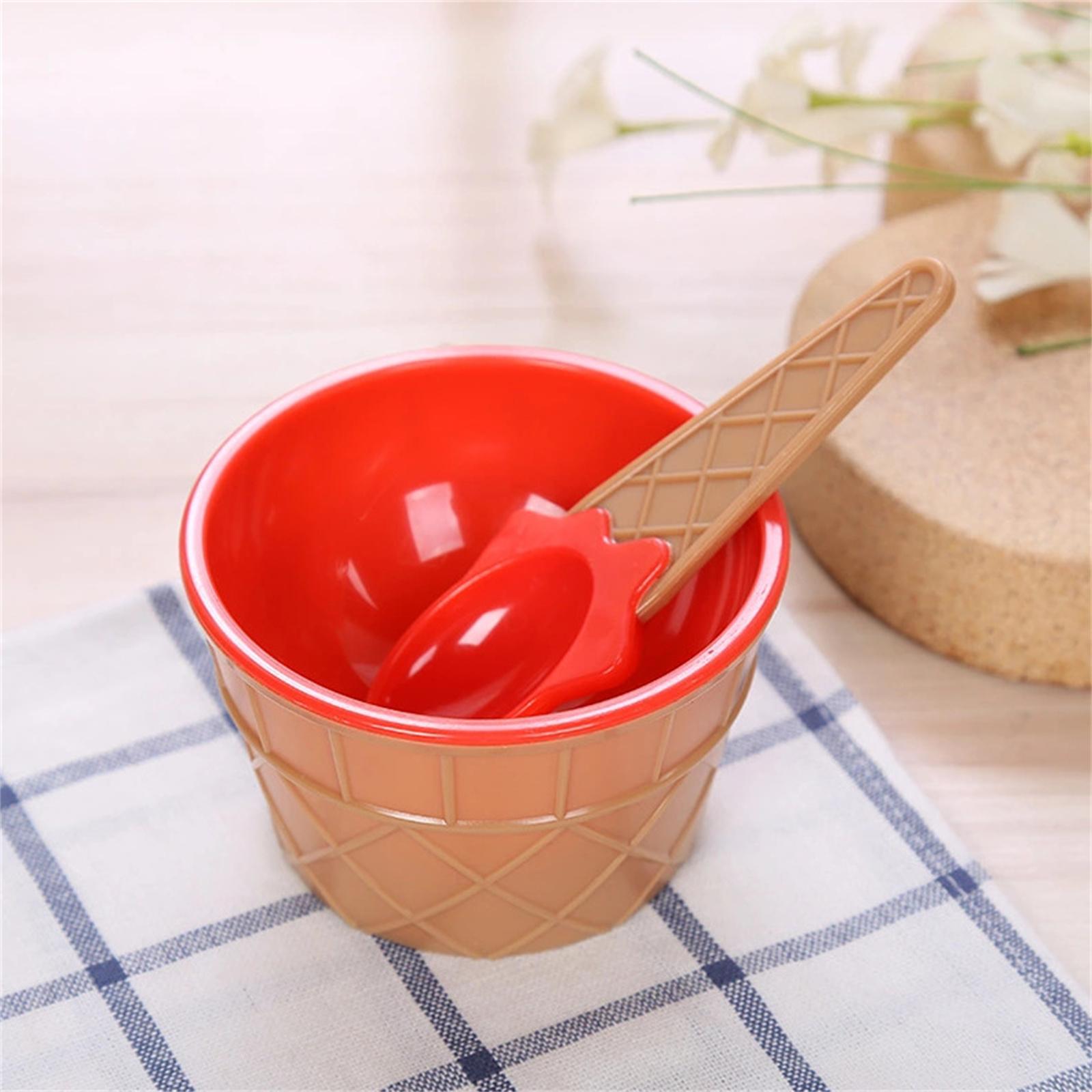 Plastic Kids Ice Cream Bowl with Spoon Set Durable Lightweight Design Suitable for Everyday Use and Outdoor Activities One Size красный