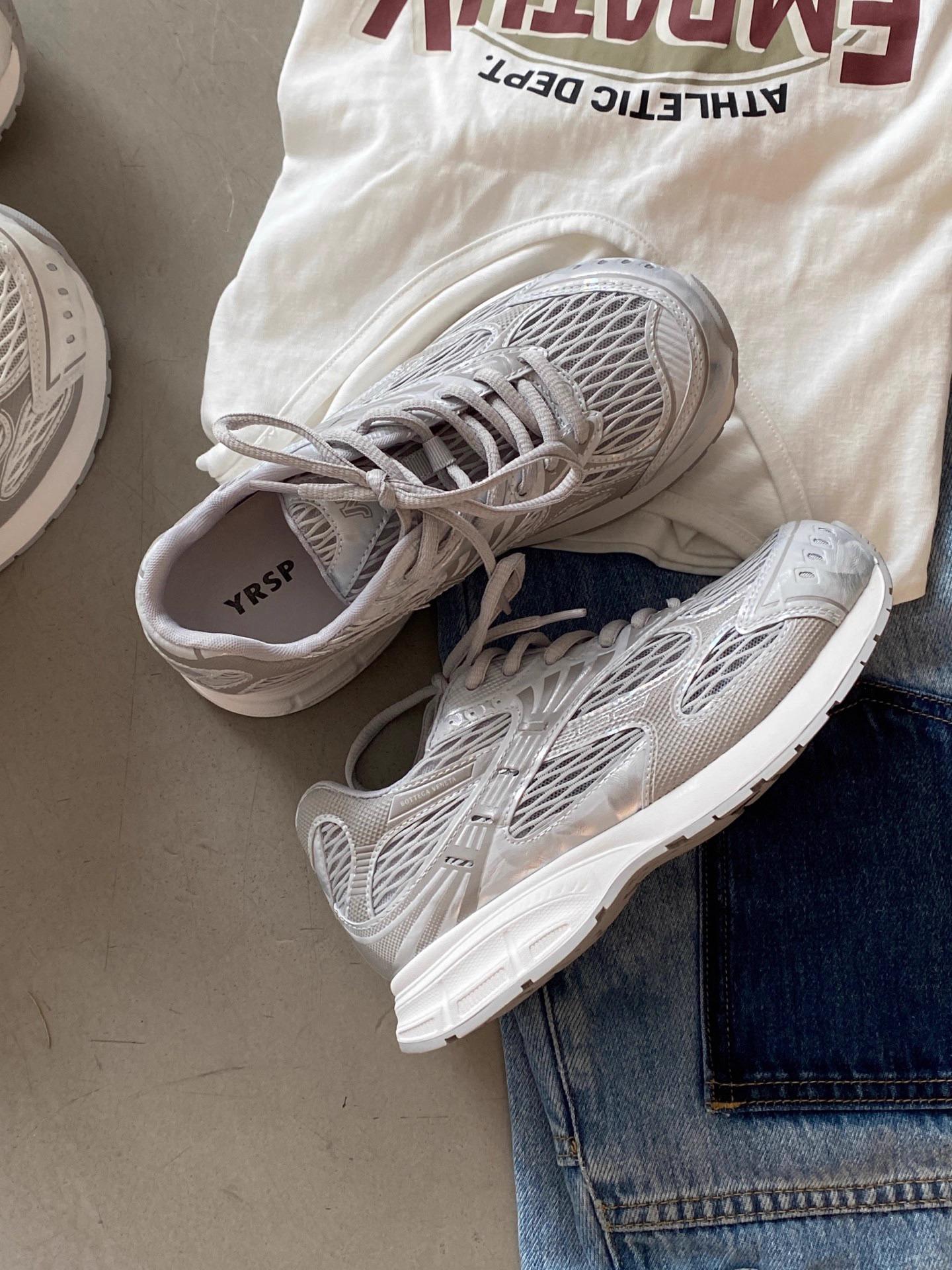 

Leather women s shoes 2025 summer new lightweight platform mesh breathable dad shoes versatile lace-up sports shoes casual shoes 40