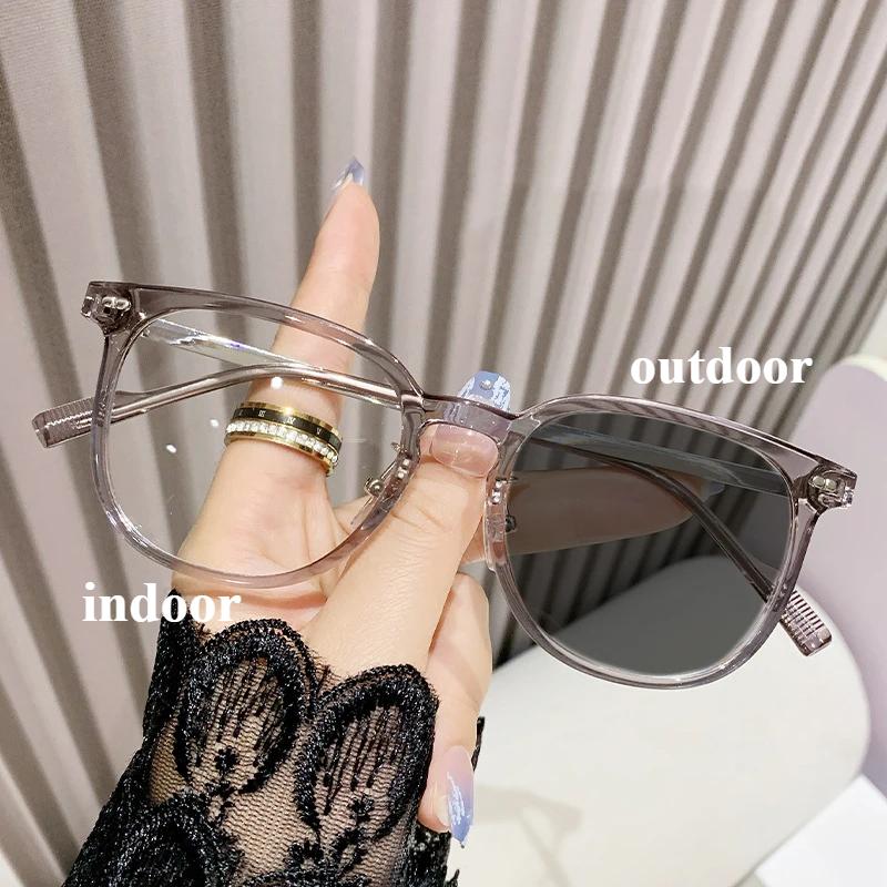 2025 Color Changing Myopia Glasses for Women Men Retro Round Anti Blue Light Near Sight Glasses Ultra Light Diopter Eyeglasses