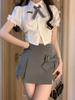 Grauer asymmetrischer Faltenrock Kurzer Rock A-Linienrock für Damen Sommer Petite High-Waist Rockhose Fließend Lässig Allrounder Vielseitiger Rock
