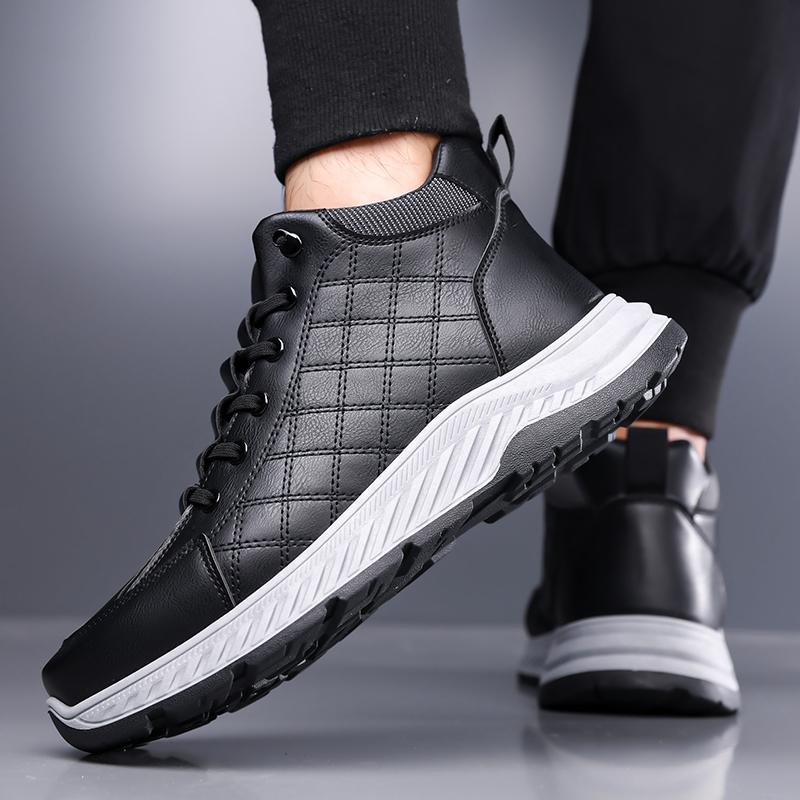 High Quality Warm Fur Men Hikking Shoes Non-slip Sports Shoes Fashion Comfortable Moccasins Breathable Retro Men Walking Sneaker
