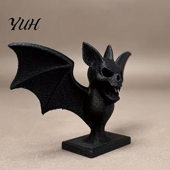 Spooky Home Decoration 3D Printed Bat Figurine, Gothic Black Sculpture, Small Shelf Accents Tabletop Ornament for Halloween Desk Figurine