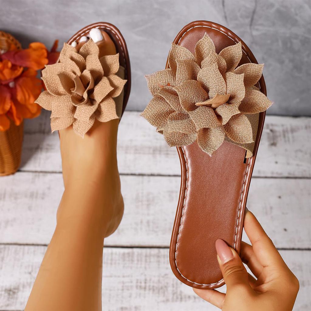 Ladies' casual and fashionable flat bottomed flower shaped slippers, lightweight cloth surface slippers for wearing the outside