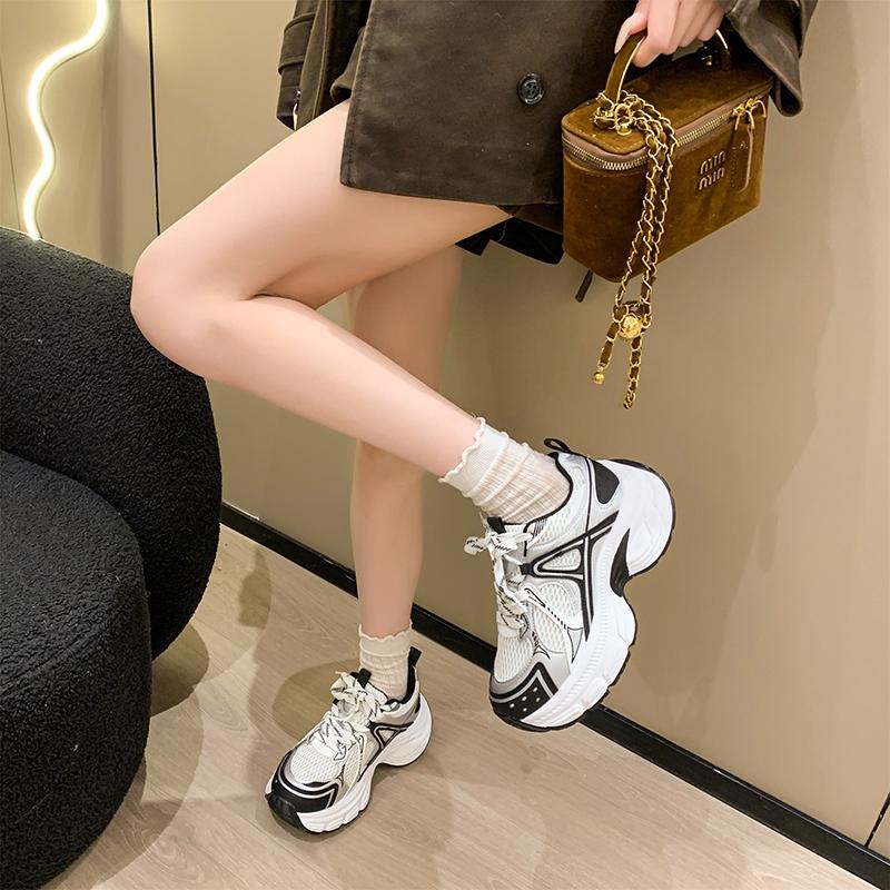 Fashion Women's Summer New Thick Soled Height Increasing Mesh Breathable Lightweight Sports Leisure Shoes Fashionable Comfortable Shoes