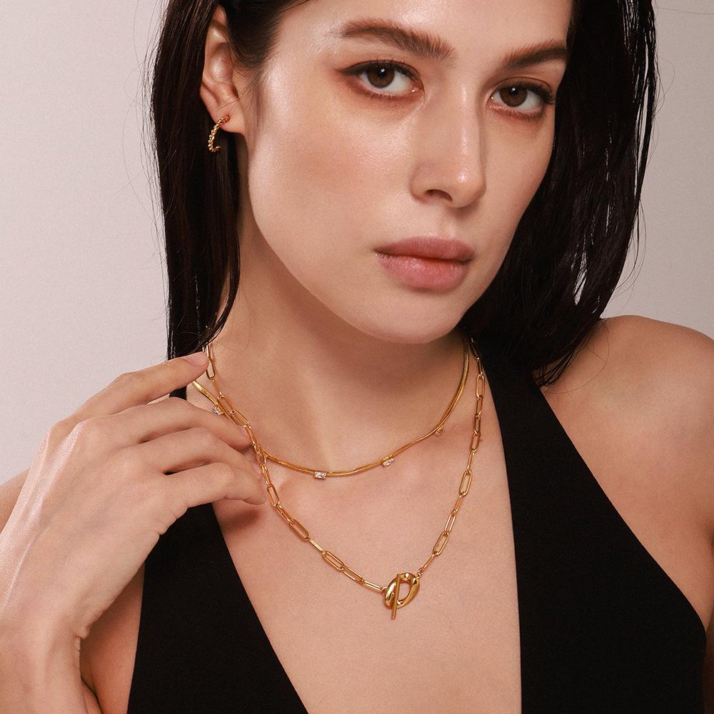 Qiong Yao Retro Style Gold-Plated OT Buckle Paperclip Chain Necklace - Cool, Fashionable, Personality Temperament, Non-Fading Collarbone Chain.