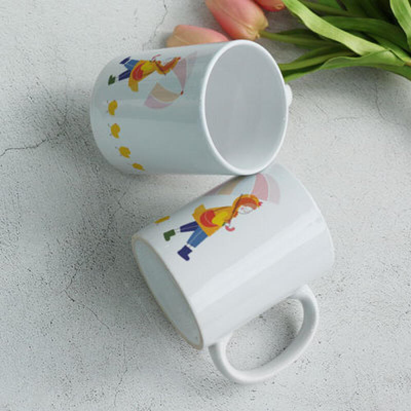 tk261-Design Mug 2p-Rainy Day Walk