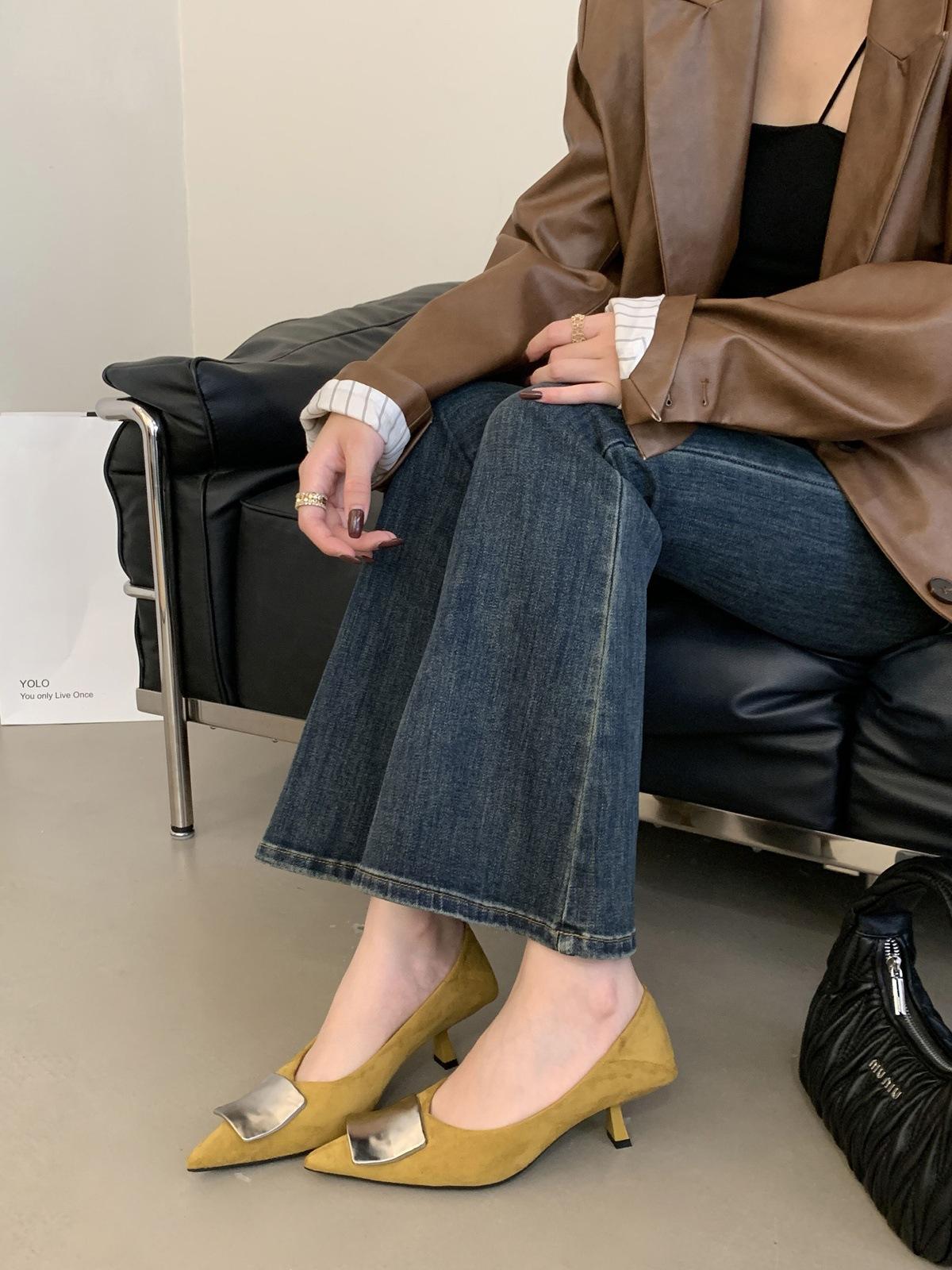 

Pointed high heels, small fragrant single shoes, women s spring and autumn temperament, thin heels, women s work shoes, black. 41 жовтий