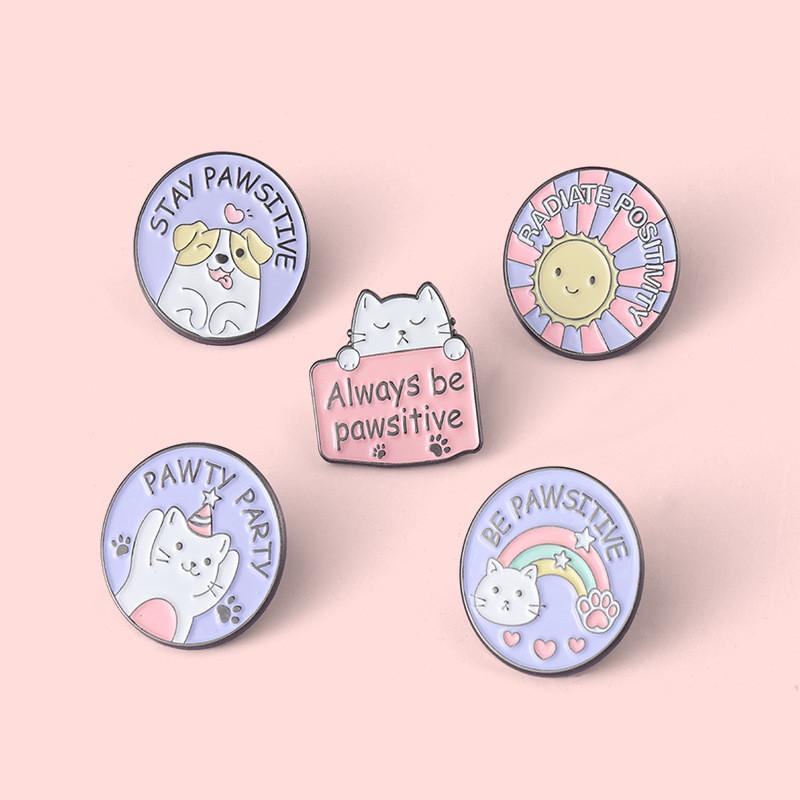 Cat Chic And Dog Round Brooches Distinctive Alloy Pins For Fashionforward Individuals