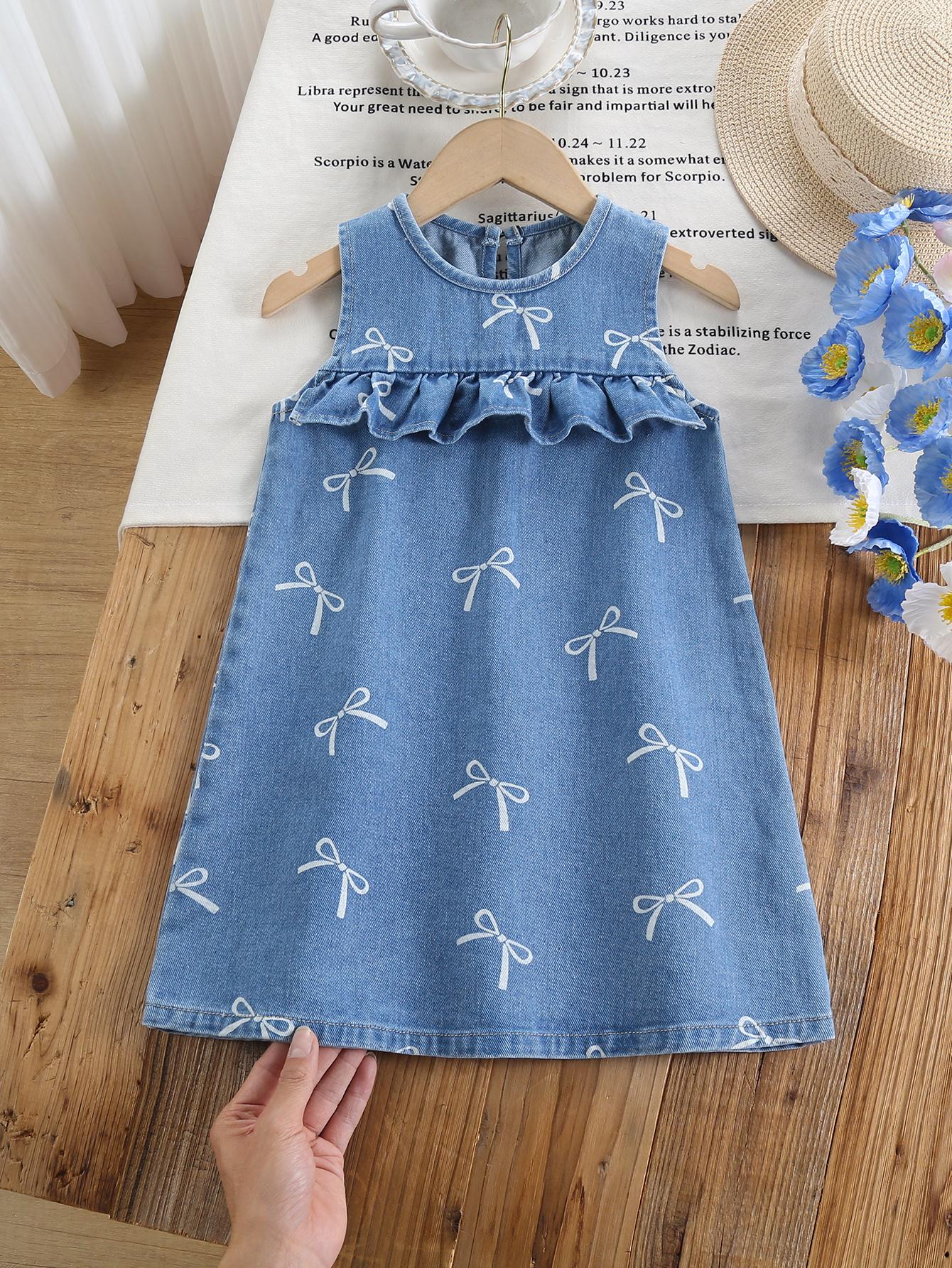 

Single-piece girls everyday casual summer dress with bow print, round neck, ruffled trim, cute and versatile sleeveless denim dress. 2-3Y средний синий